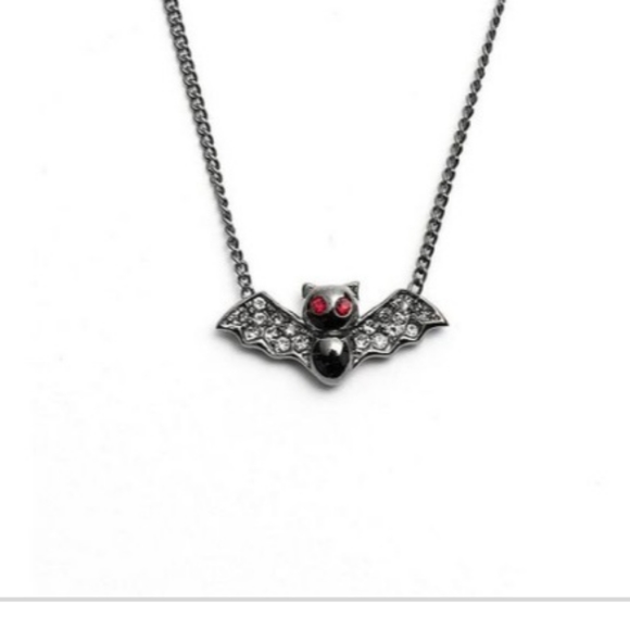 ****ISO*** Juicy couture bat necklace - Picture 1 of 1